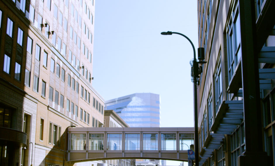 Small cell installation consists of small radio equipment and antennas about the size of a pizza box that can be placed on structures such as streetlights, the sides of buildings or poles.